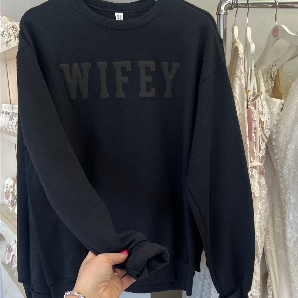 Black "WIFEY" Graphic Sweatshirt